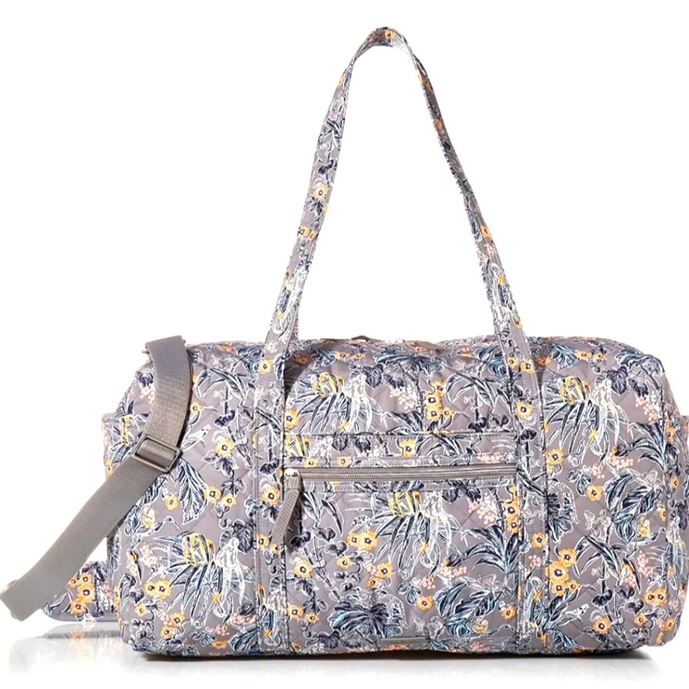 ISO Vera Bradley LARGE Duffel